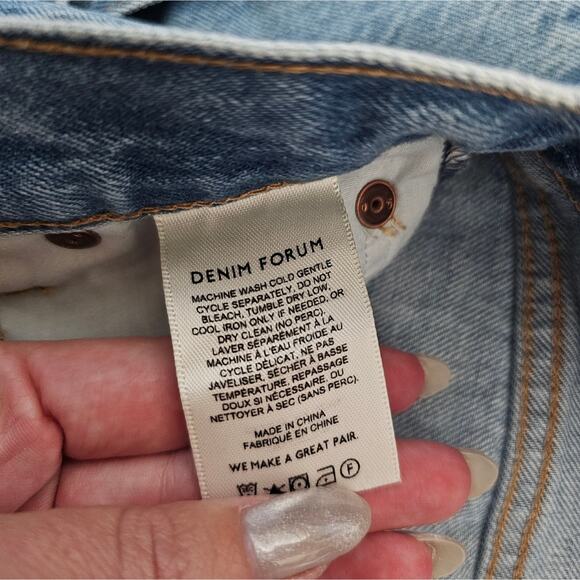 Aritzia Denim Forum Farrah Hi-Rise Wide Leg Cargo Jeans - Picture 8 of 13